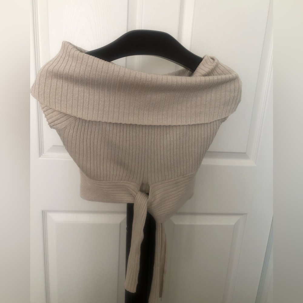 Knitted top. A great piece for a Holiday or night out.